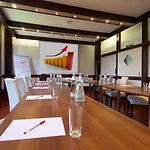 Arion Airport Hotel 4*
