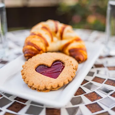 Arion Airport מלון שווכאט