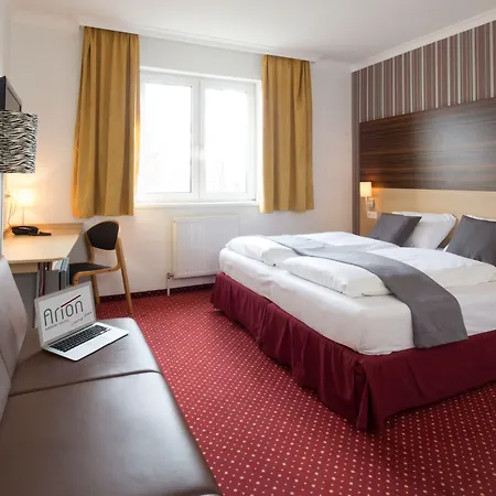 阿里昂机场酒店 4*