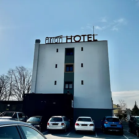 阿里昂机场酒店 酒店 施韦夏特