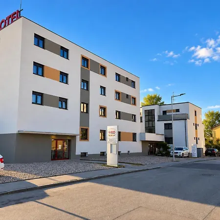 Hotel Arion Airport 4*