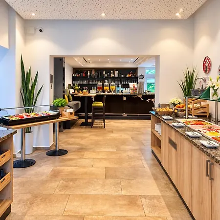 Hotel Arion Airport