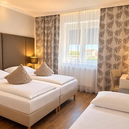 Hotel Arion Airport 4*