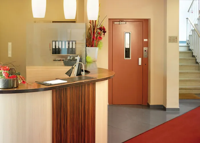 Arion Airport Szálloda 4*